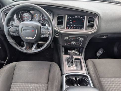 Used 2019 Dodge Charger GT RWD image 6