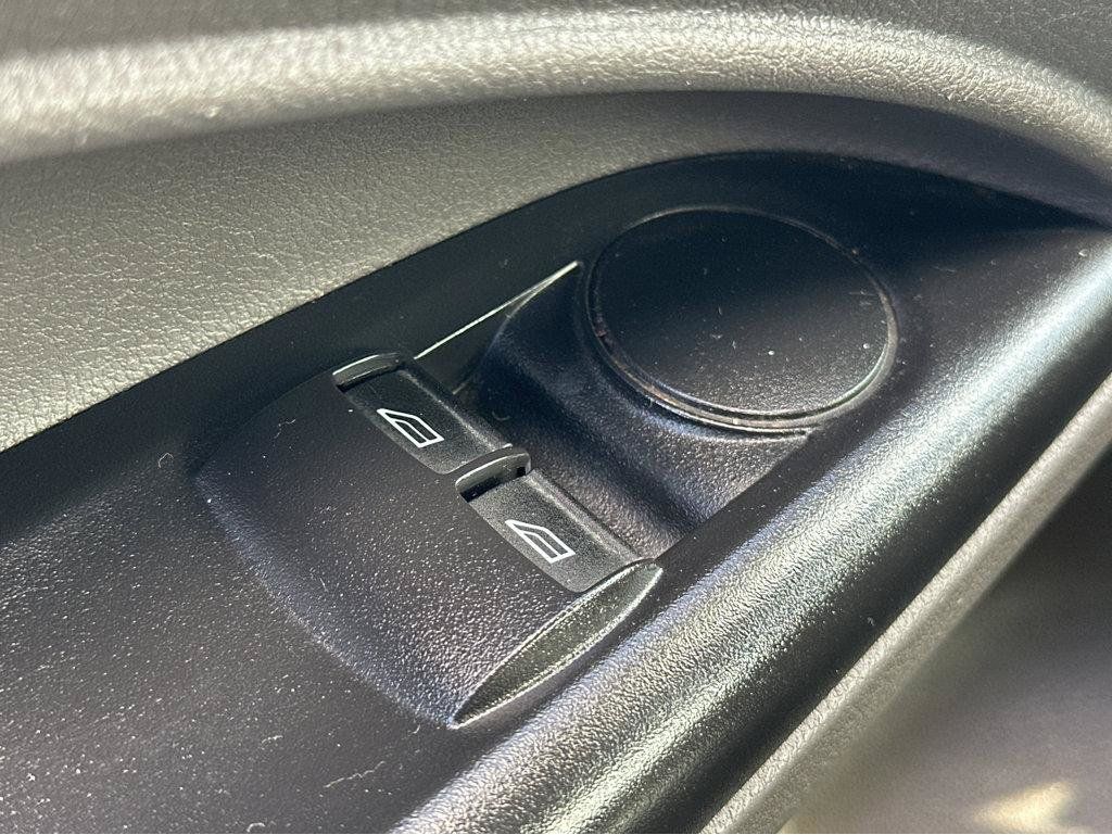 Used 2022 Ford Transit Connect XL FWD image 33