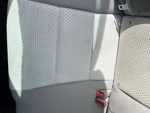 Used 2013 Toyota Camry LE FWD image 17
