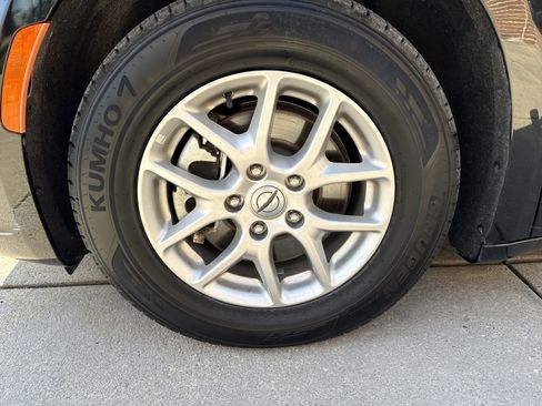 Used 2024 Chrysler Pacifica Touring-L FWD image 20