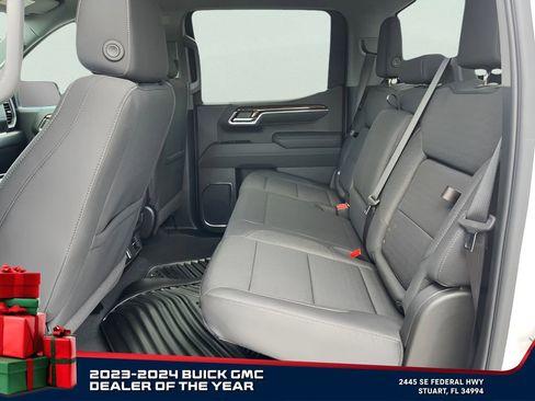 New 2025 GMC Sierra 1500 Elevation image 23