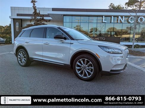 Certified 2022 Lincoln Corsair FWD w/ Premium Package image 2