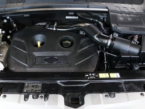 Used 2015 Land Rover Range Rover Evoque Prestige image 24