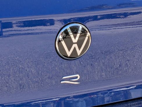 Used 2026 Volkswagen Golf image 12