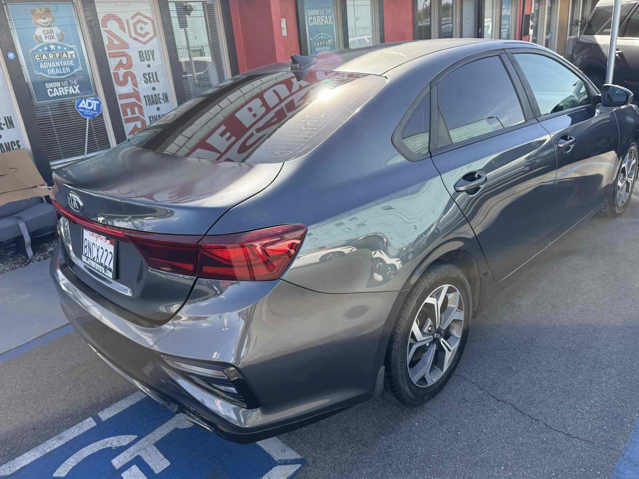 Used 2020 Kia Forte LXS FWD image 3