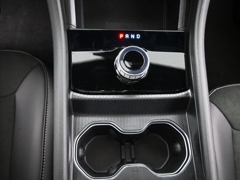 New 2025 Jeep Grand Cherokee Altitude image 3