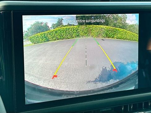 Used 2024 Jeep Wrangler Sport S image 13