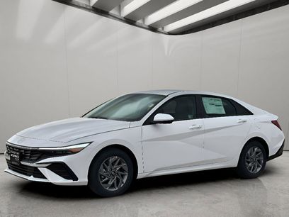 Used 2025 Hyundai Elantra Blue