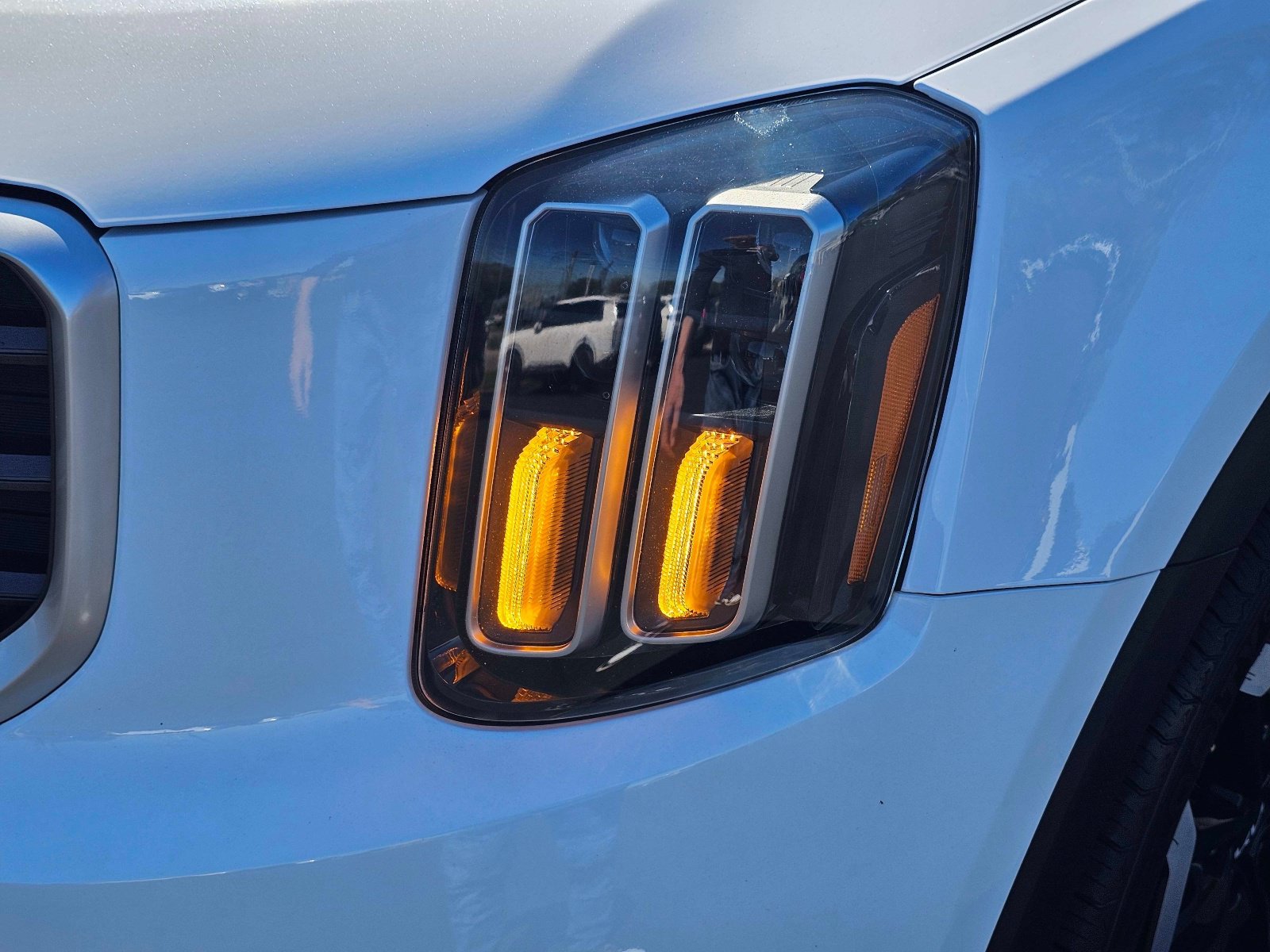 Certified 2024 Kia Telluride S w/ S Sunroof Package FWD image 2