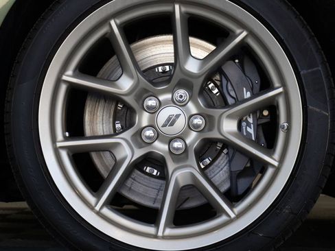 Used 2023 Dodge Challenger R/T Scat Pack RWD image 11