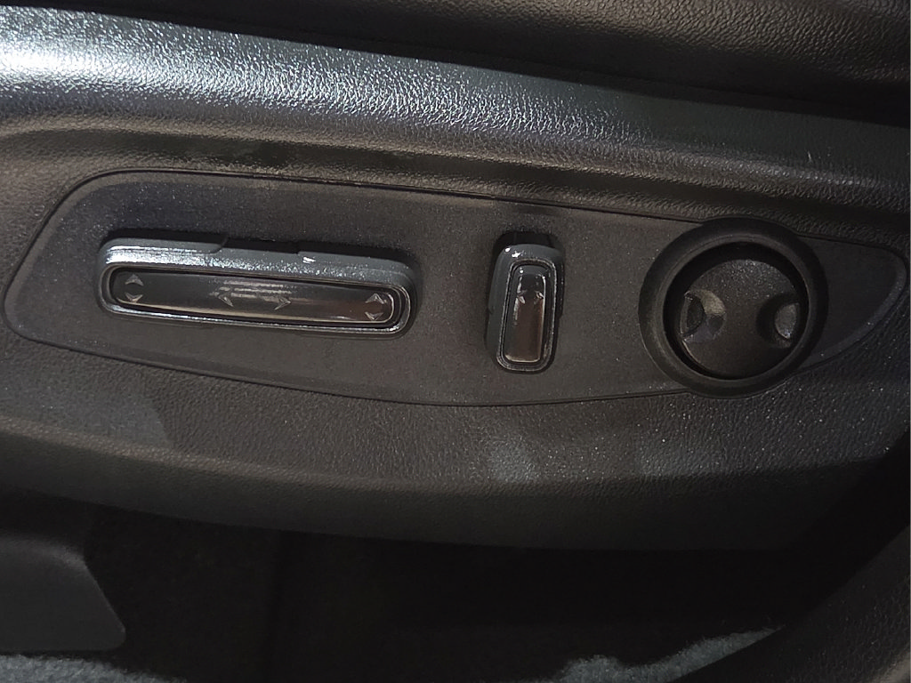 Used 2023 Honda CR-V Sport Touring image 19
