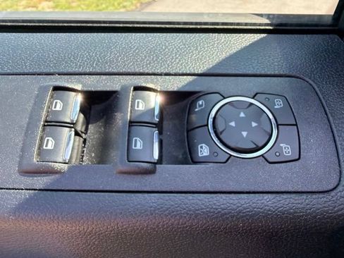 Used 2018 Ford F150 Lariat w/ Equipment Group 502A Luxury AWD/4WD image 25