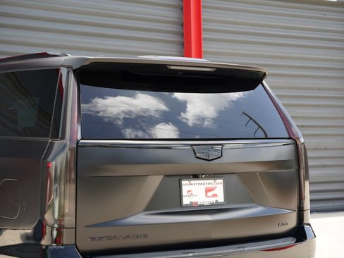 Used 2023 Cadillac Escalade Sport Platinum RWD image 14