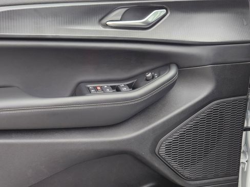 Used 2024 Jeep Grand Cherokee L Laredo image 19