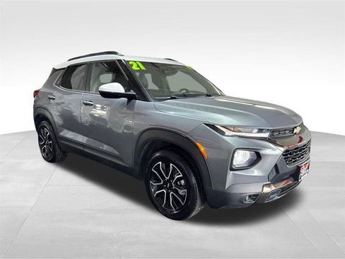 Used 2021 Chevrolet TrailBlazer ACTIV w/ Sun and Liftgate Package AWD/4WD image 3