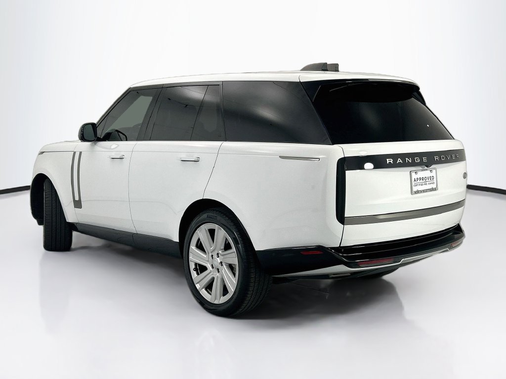 Used 2023 Land Rover Range Rover SE AWD/4WD image 7