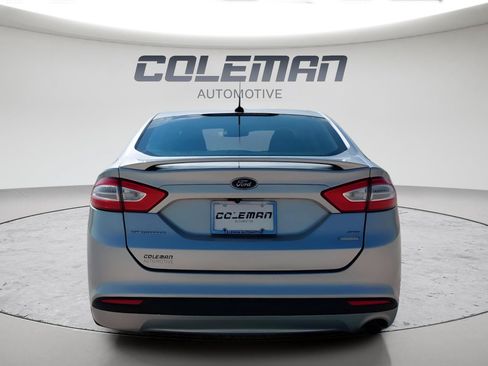 Used 2016 Ford Fusion SE w/ Equipment Group 201A FWD image 4