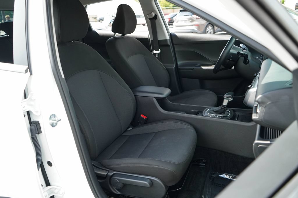 Used 2026 Hyundai Kona SEL Sport FWD image 12