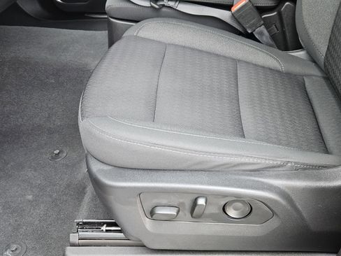 Certified 2023 Chevrolet Silverado 1500 LT AWD/4WD image 30