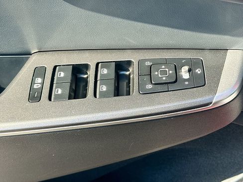 Certified 2024 Kia EV6 Light RWD image 18