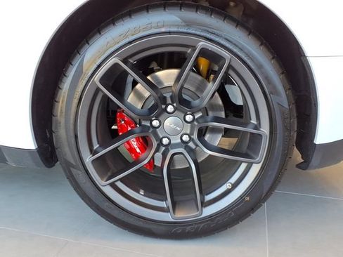 Used 2023 Dodge Challenger SRT Hellcat RWD image 5