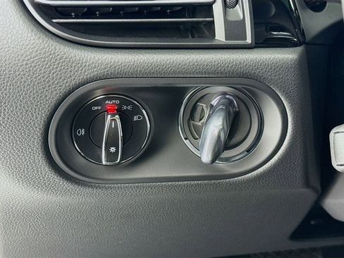 New 2026 Porsche Macan Turbo image 15