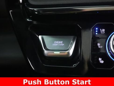 Used 2023 GMC Sierra 1500 AT4 w/ Technology Package AWD/4WD image 25