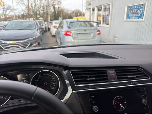 Used 2019 Volkswagen Tiguan SE w/ 3rd Row Seat Package image 22