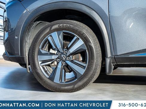 Used 2023 Nissan Rogue SL w/ SL Premium Package image 36