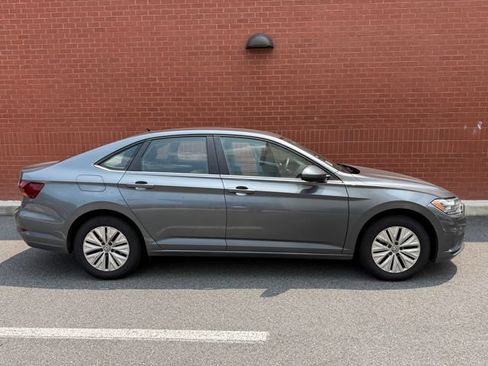 Used 2019 Volkswagen Jetta S w/ Driver Assistance Package FWD image 2