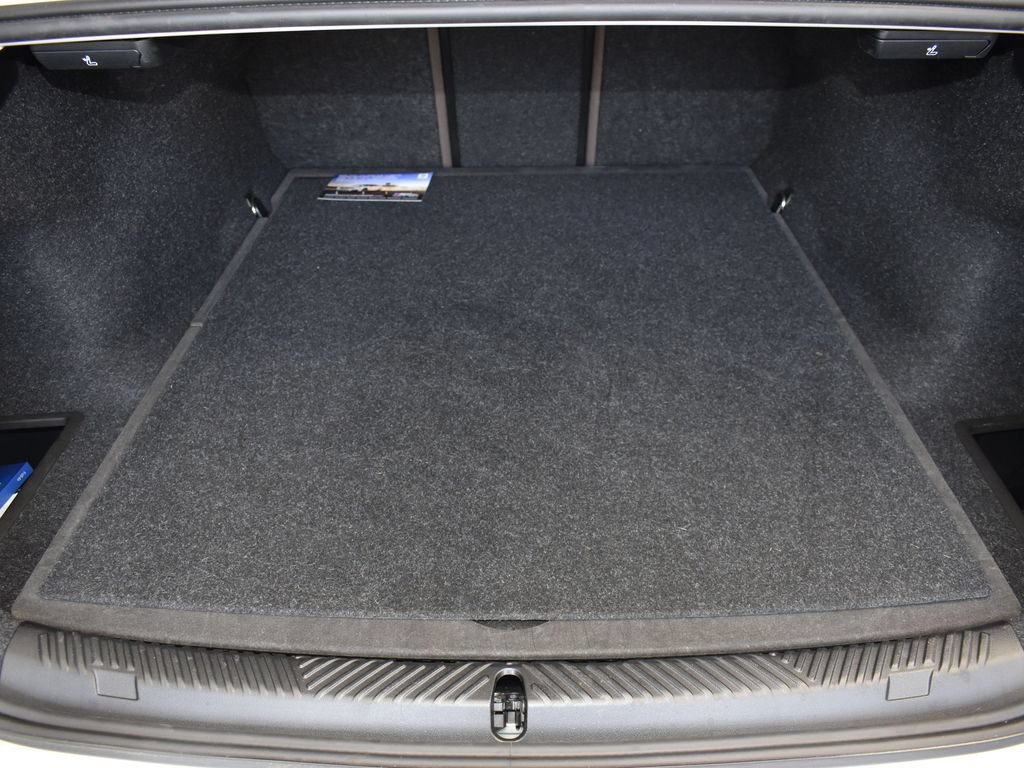 Used 2024 BMW 530i xDrive AWD/4WD image 20