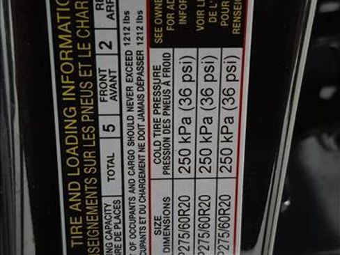 Used 2018 Nissan Titan Platinum Reserve w/ Platinum Utility Package RWD image 17
