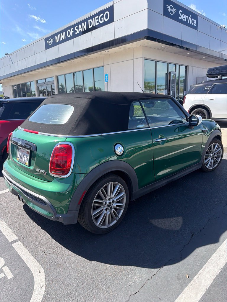 Used 2023 MINI Cooper S FWD image 2