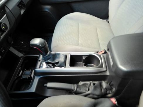 Used 2022 Toyota Tacoma SR5 image 38