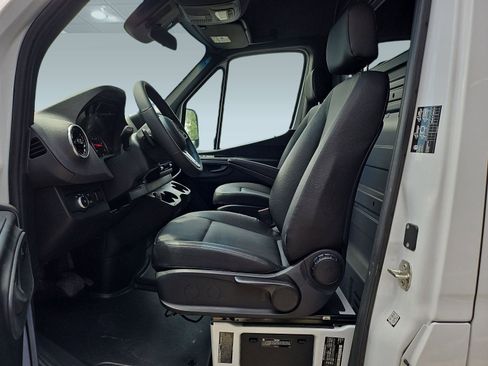 New 2024 Mercedes-Benz Sprinter 4500 image 10