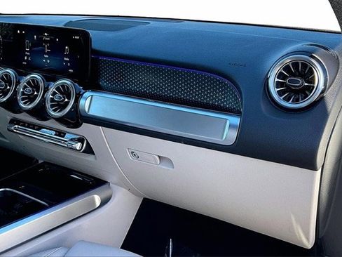 Certified 2025 Mercedes-Benz GLB 250 4MATIC image 29