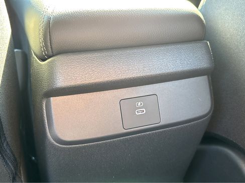 New 2026 Nissan Sentra SR w/ SR Premium Package FWD image 12