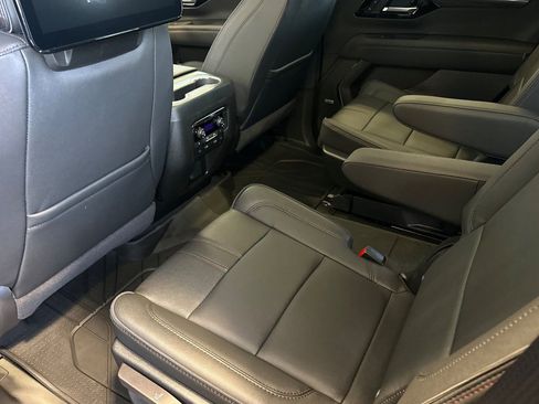 New 2026 Chevrolet Tahoe RST image 12