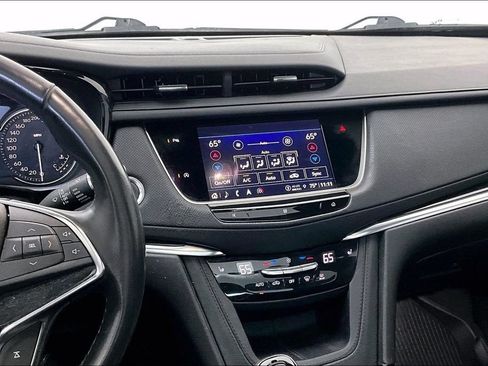 Used 2021 Cadillac XT5 Premium Luxury AWD/4WD image 7