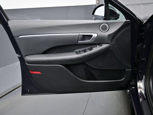 Certified 2026 Hyundai Sonata SEL FWD image 9