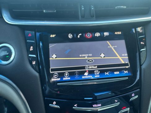 Used 2016 Cadillac XTS Luxury w/ Driver Awareness Package image 21