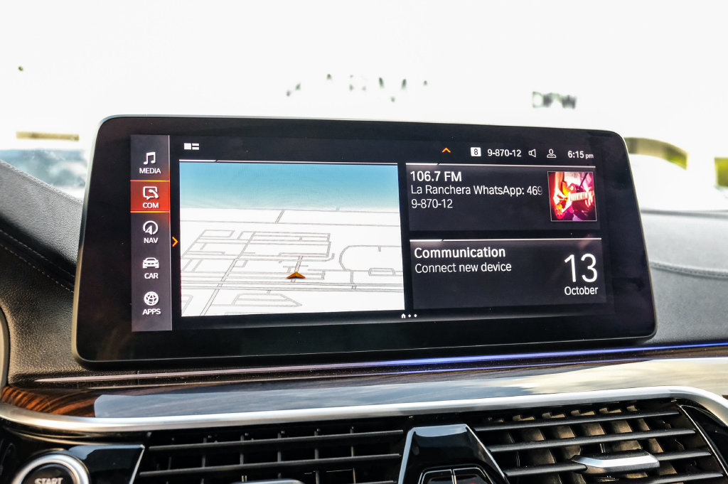 Used 2021 BMW M550i xDrive w/ Executive Package AWD/4WD image 34