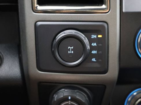 Used 2020 Ford F150 Raptor w/ Equipment Group 802A Luxury AWD/4WD image 18