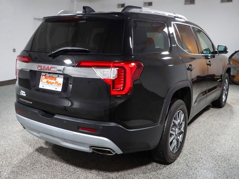 Used 2022 GMC Acadia SLT w/ Technology Package FWD image 7