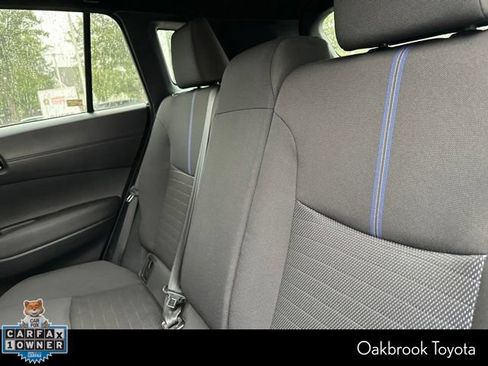 Used 2023 Toyota Corolla Cross AWD Hybrid w/ Moonroof Package image 6
