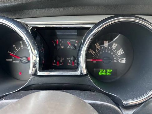 Used 2007 Ford Mustang Coupe RWD image 4