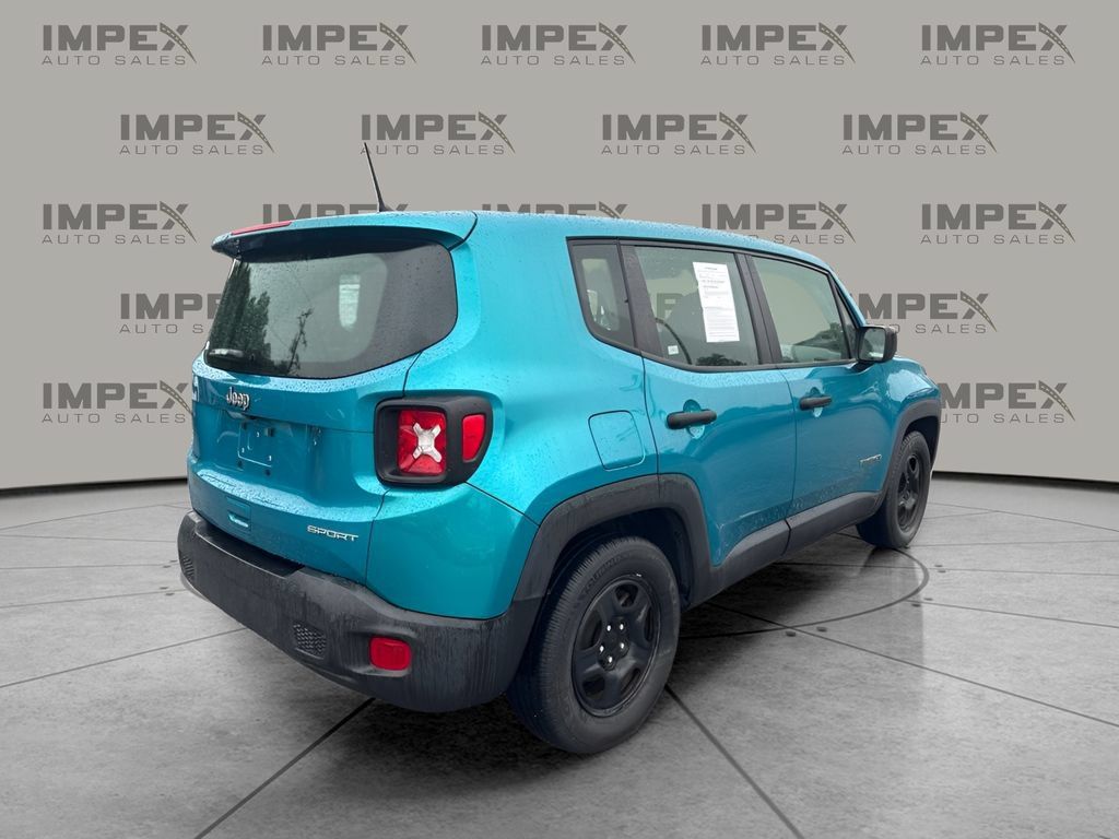 Used 2021 Jeep Renegade Sport FWD image 3