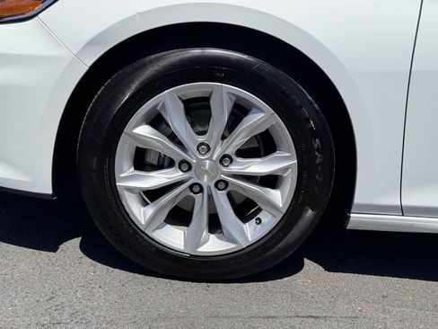 Used 2023 Chevrolet Malibu LT FWD image 7