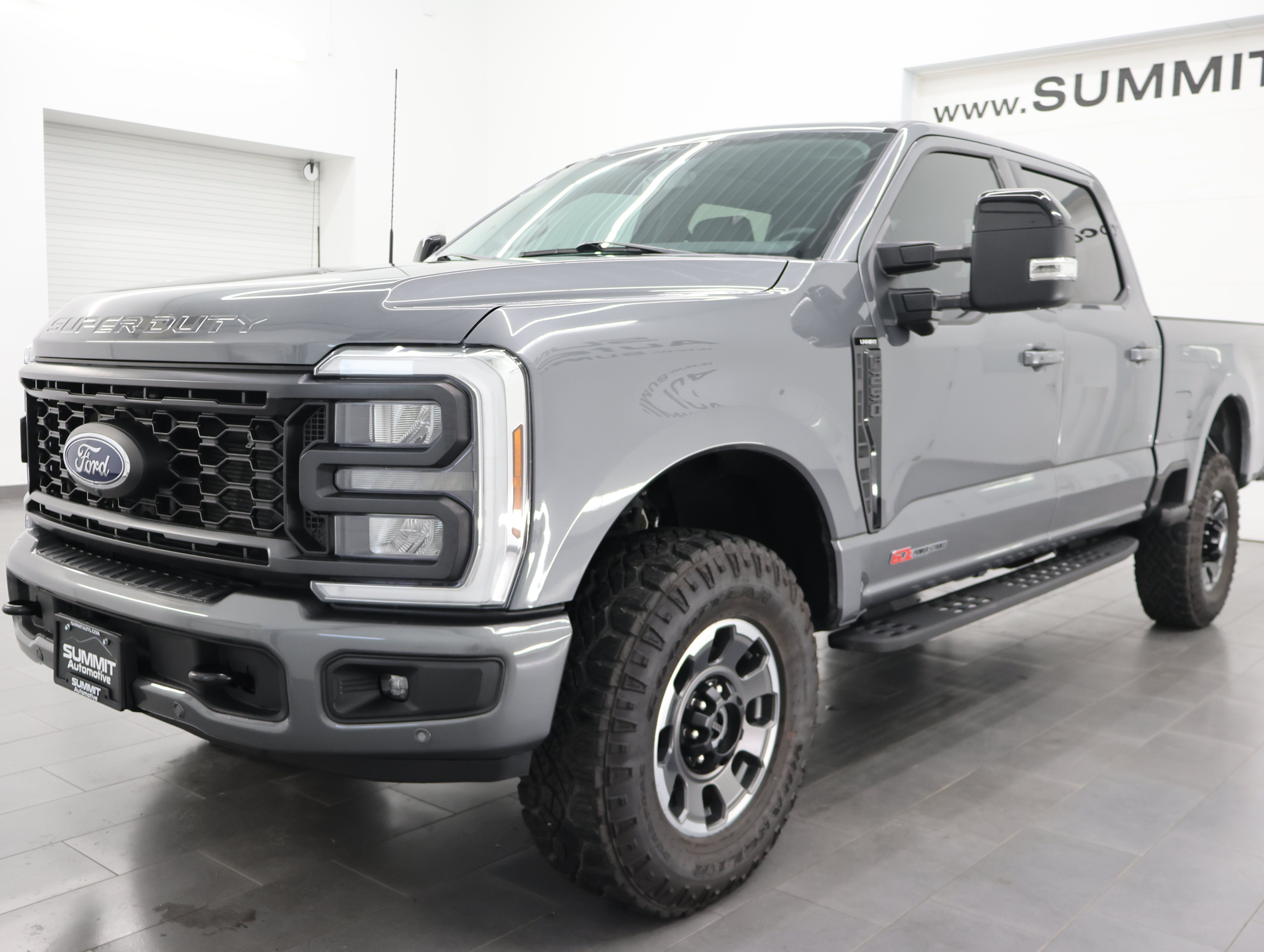Used 2024 Ford F250 Lariat w/ Lariat Ultimate Package AWD/4WD image 7