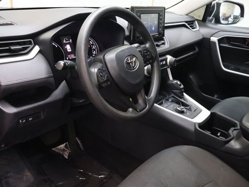 Used 2022 Toyota RAV4 LE AWD/4WD image 17